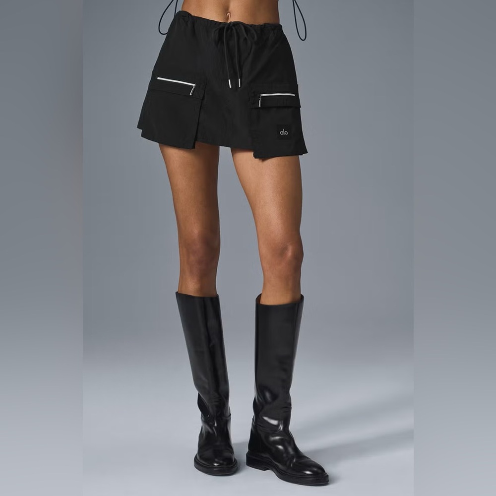 ALO Yoga Black Mini Skirt with Pockets